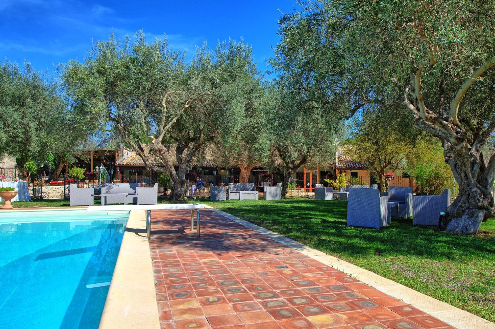 Villa Maddalena By Posarellivillas Palazzolo Acreide Exterior photo