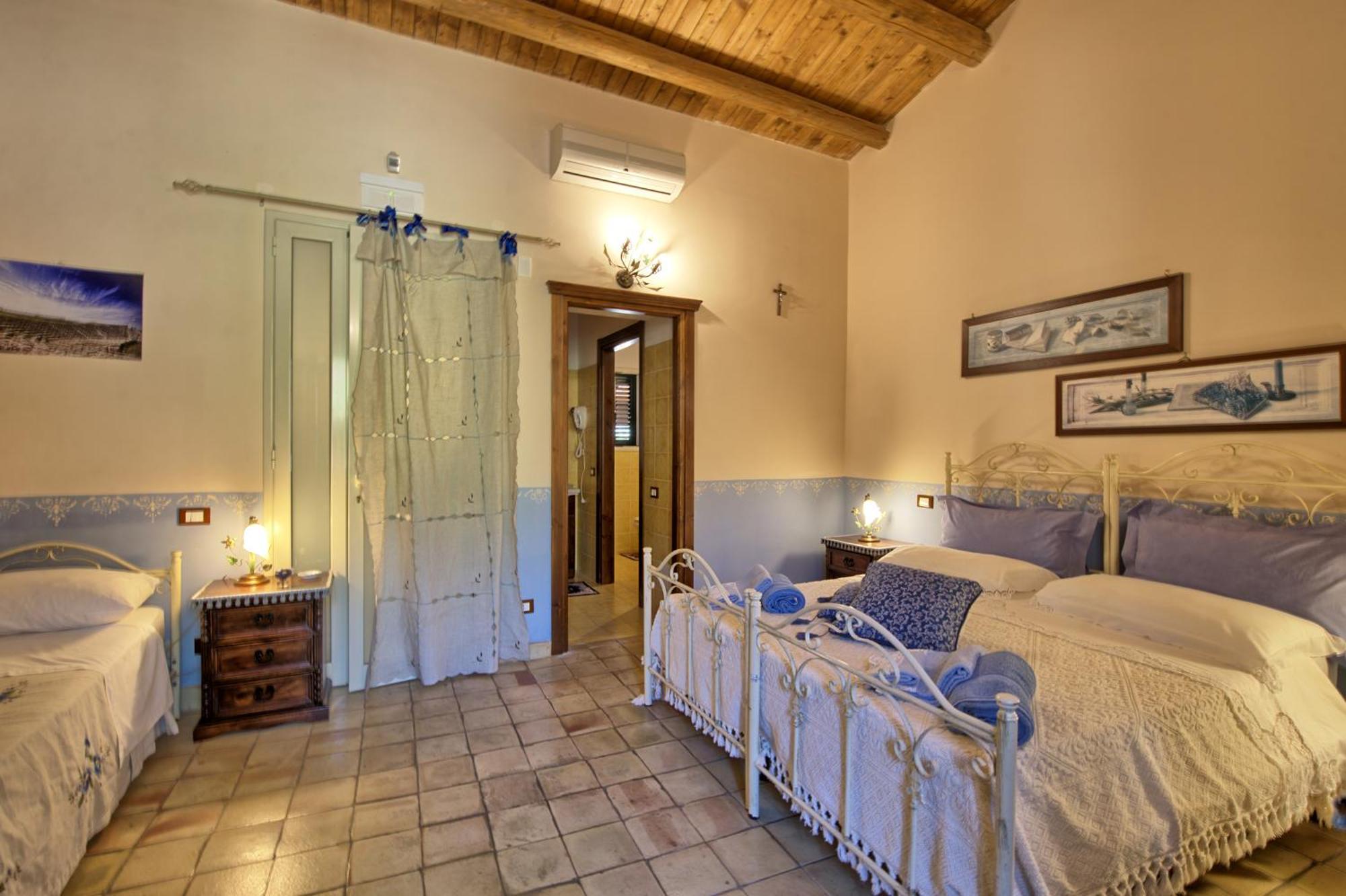 Villa Maddalena By Posarellivillas Palazzolo Acreide Exterior photo